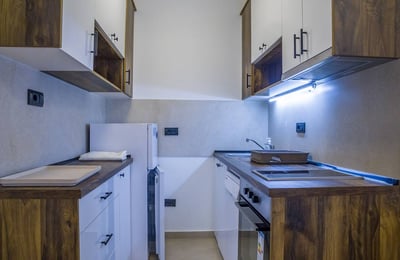 Langzeitmiete einer modernen 3-Zimmer-Wohnung, 72 m², Stadtteil Voždovac, Belgrad, Serbien